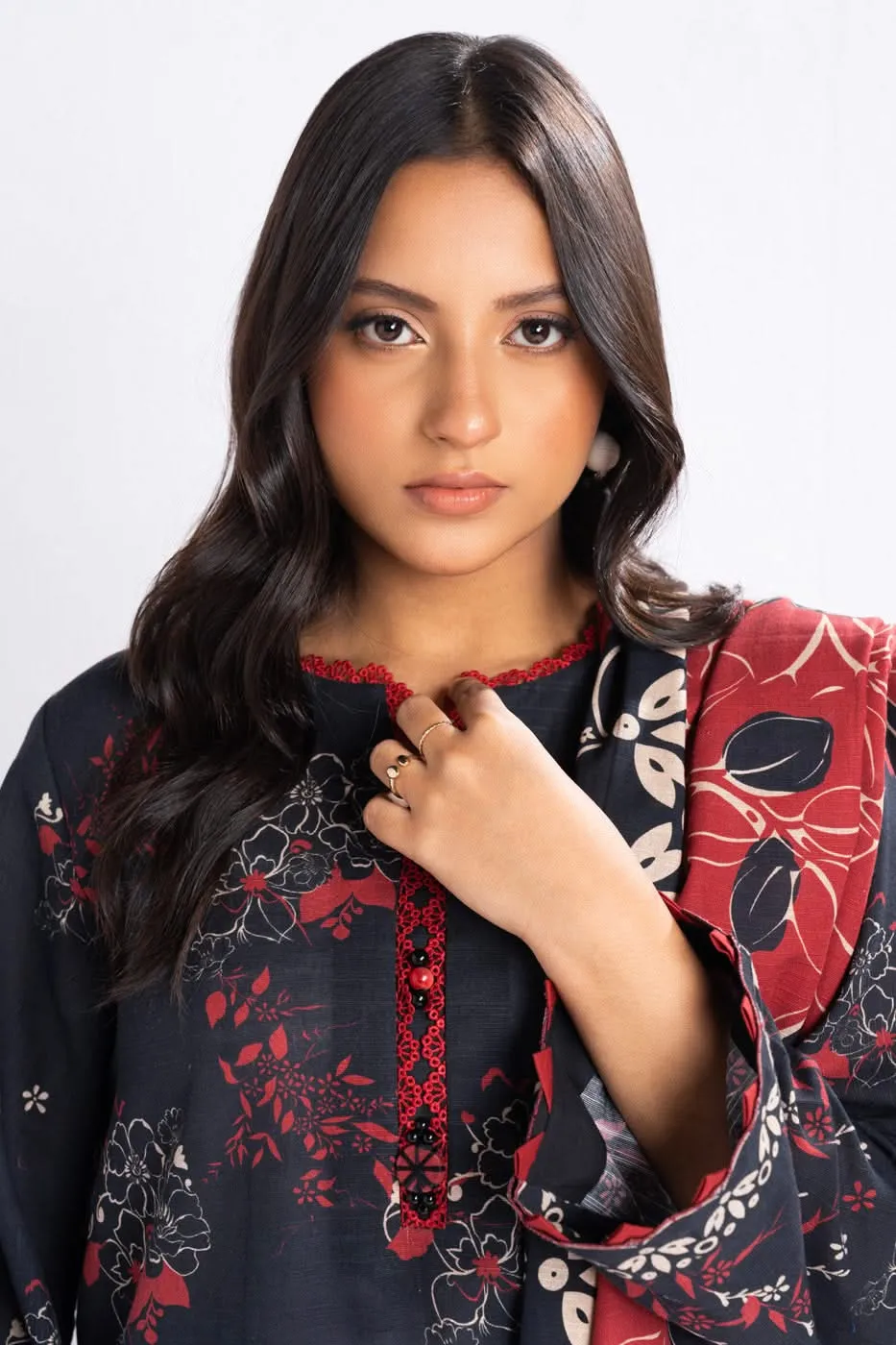 2 Piece Printed Khaddar Suit With Khaddar Dupatta