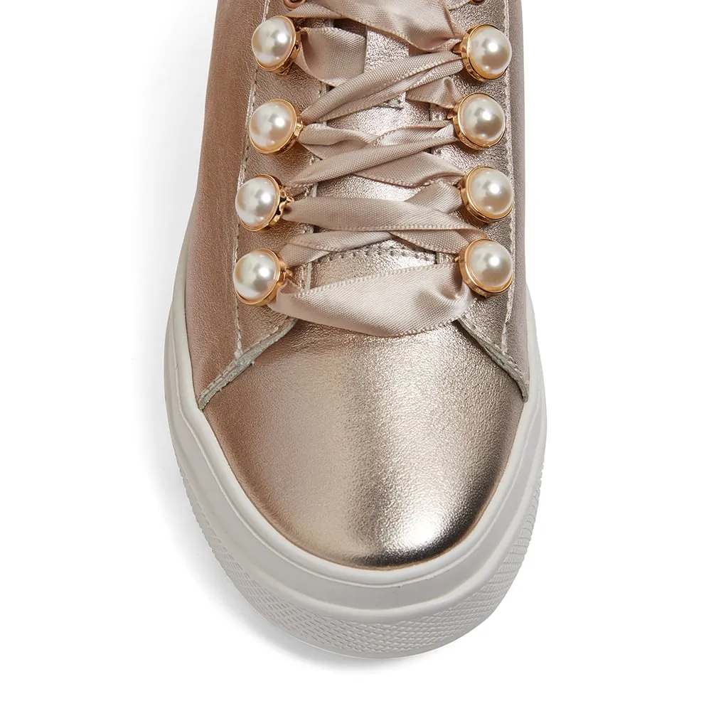 Bant Sneaker in Soft Gold Leather