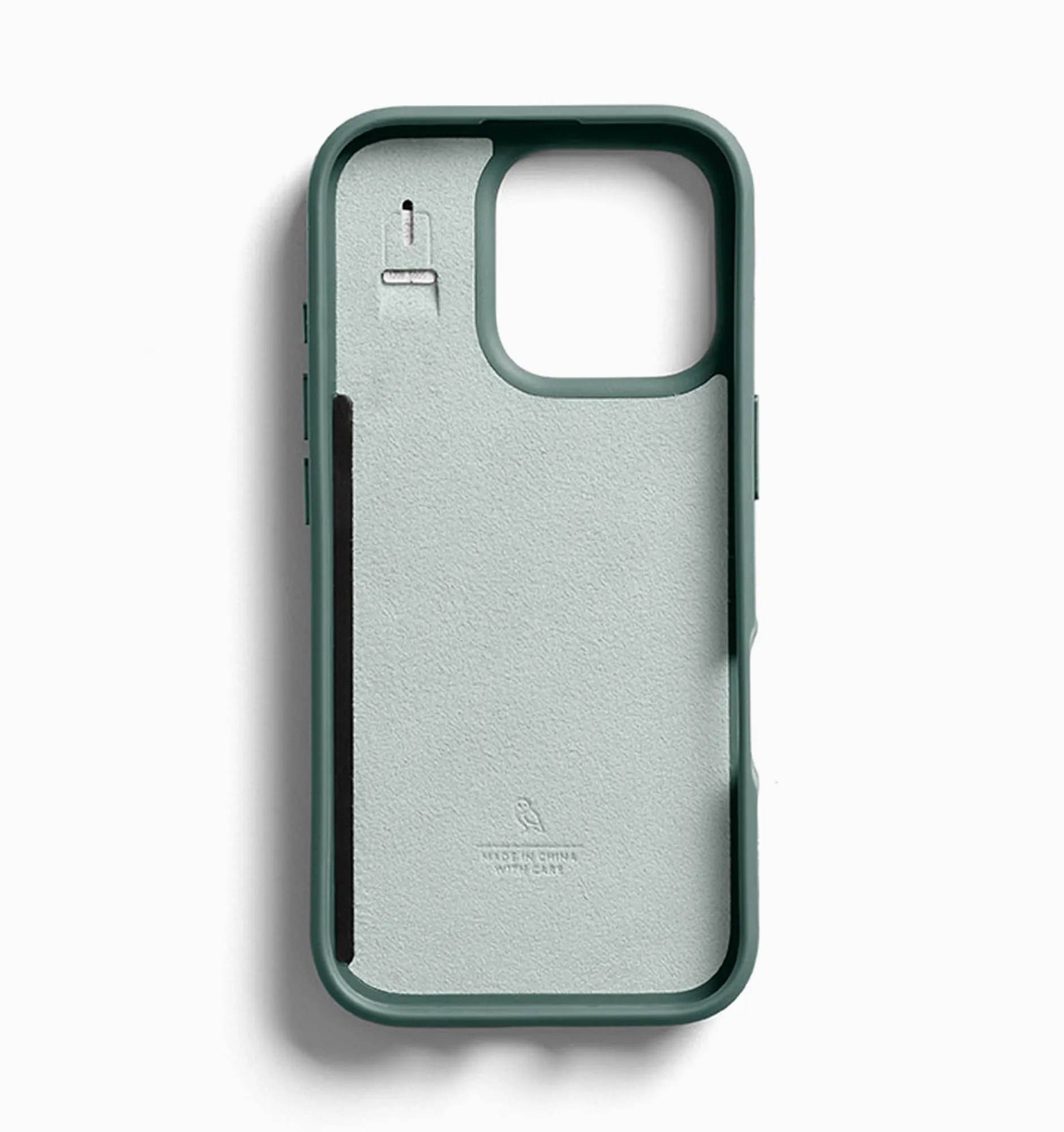 Bellroy Phone Case – 3 card - iPhone 16 Pro