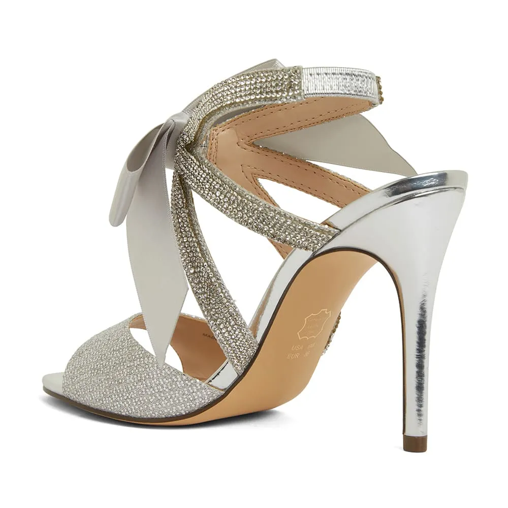 Claudia Heel in Silver Glitter