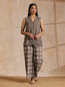 Clay Dabu Zig-Zag Motifs Print Cotton Sleeveless Jacket Pant Set