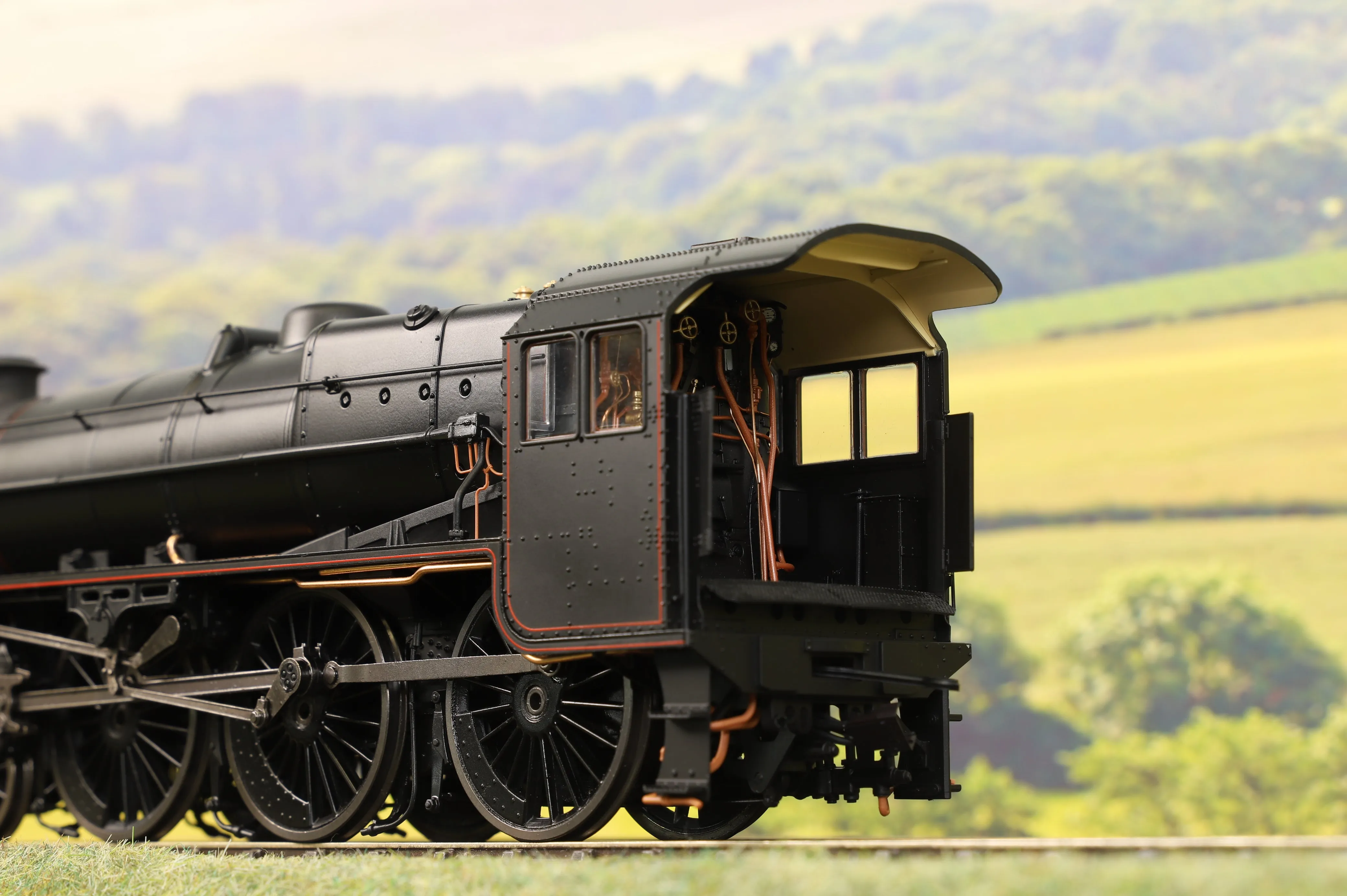 Ellis Clark Trains E1002U O Gauge Stanier Class 5 4-6-0 "Black 5", LMS Lined, 'Un-numbered', Riveted Tender