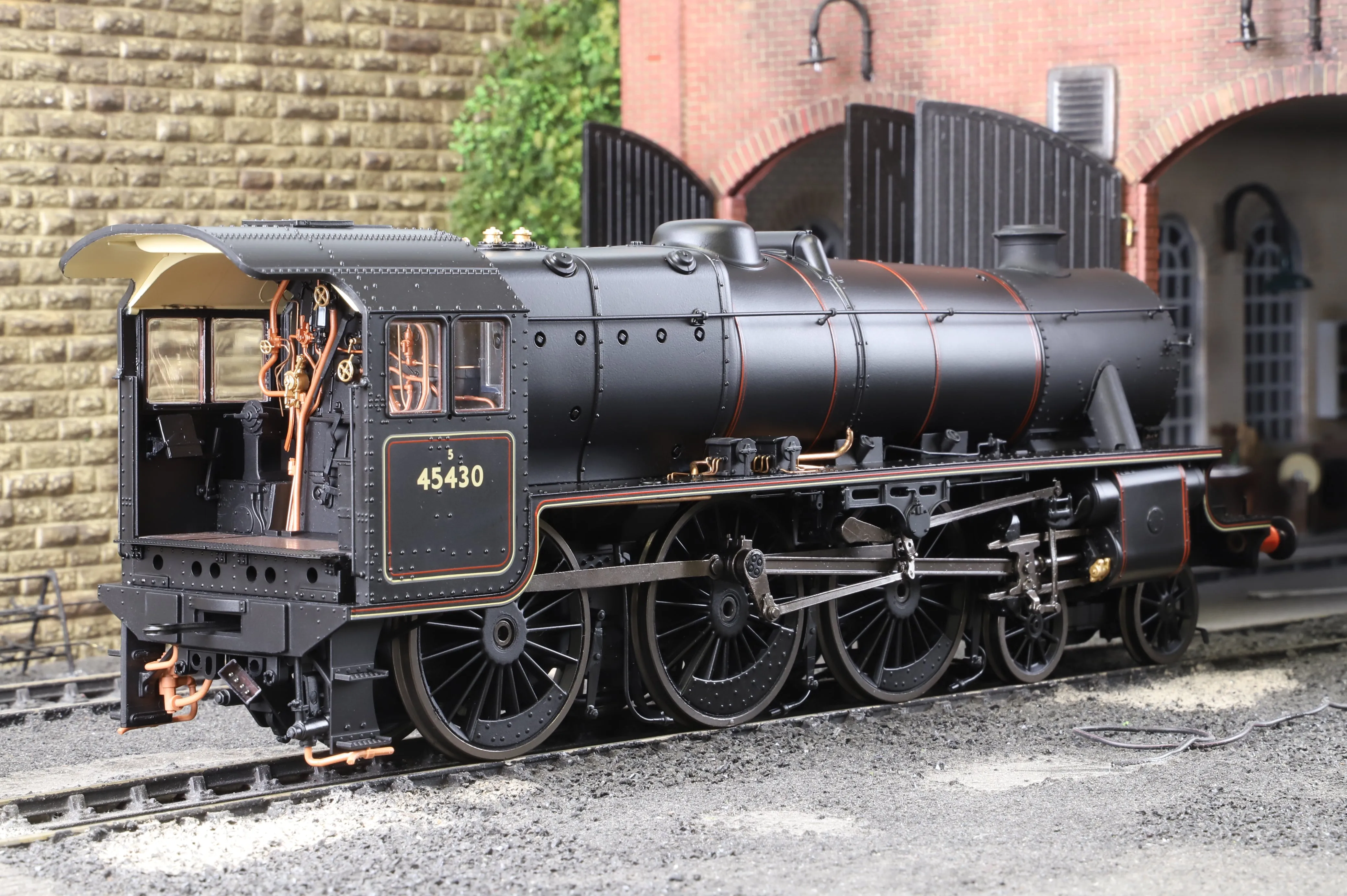 Ellis Clark Trains E1003S O Gauge Stanier Class 5 4-6-0 "Black 5", Early BR Lined, '45430', Welded Tender, DCC Sound