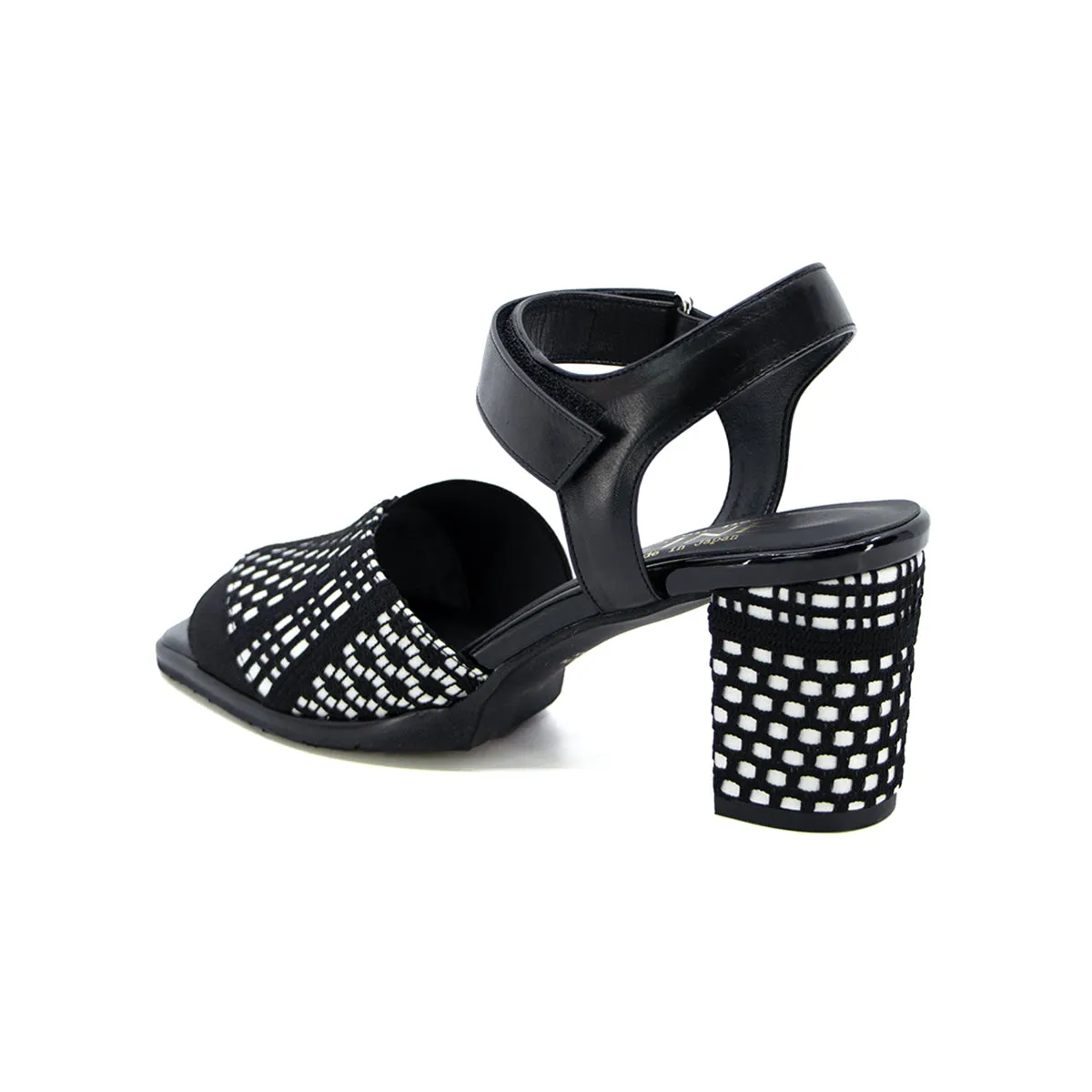 Hallie Black Balanced Heel