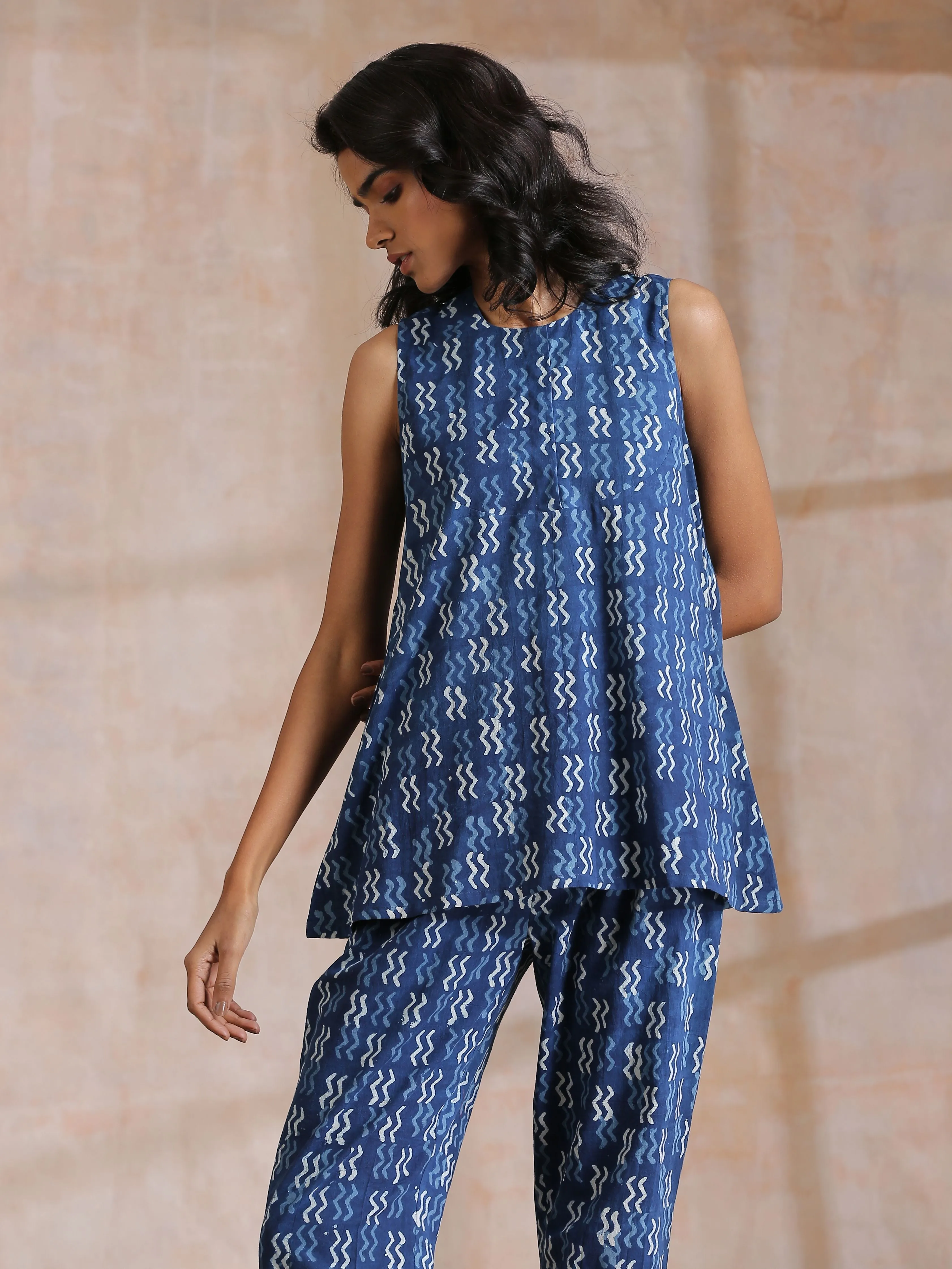 Indigo Dabu Zig-Zag Motifs Print Cotton Sleeveless Co-Ord Set