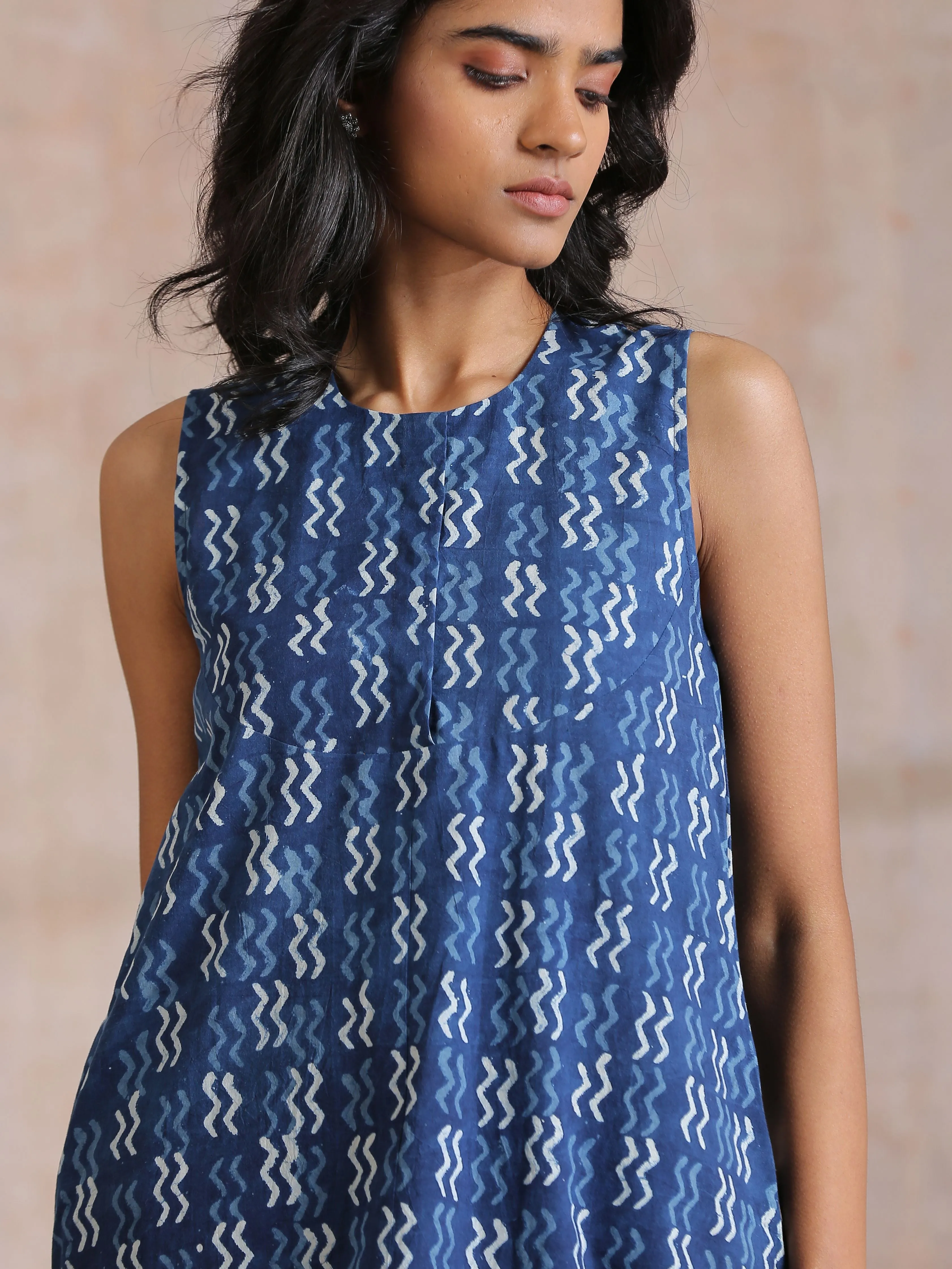 Indigo Dabu Zig-Zag Motifs Print Cotton Sleeveless Co-Ord Set