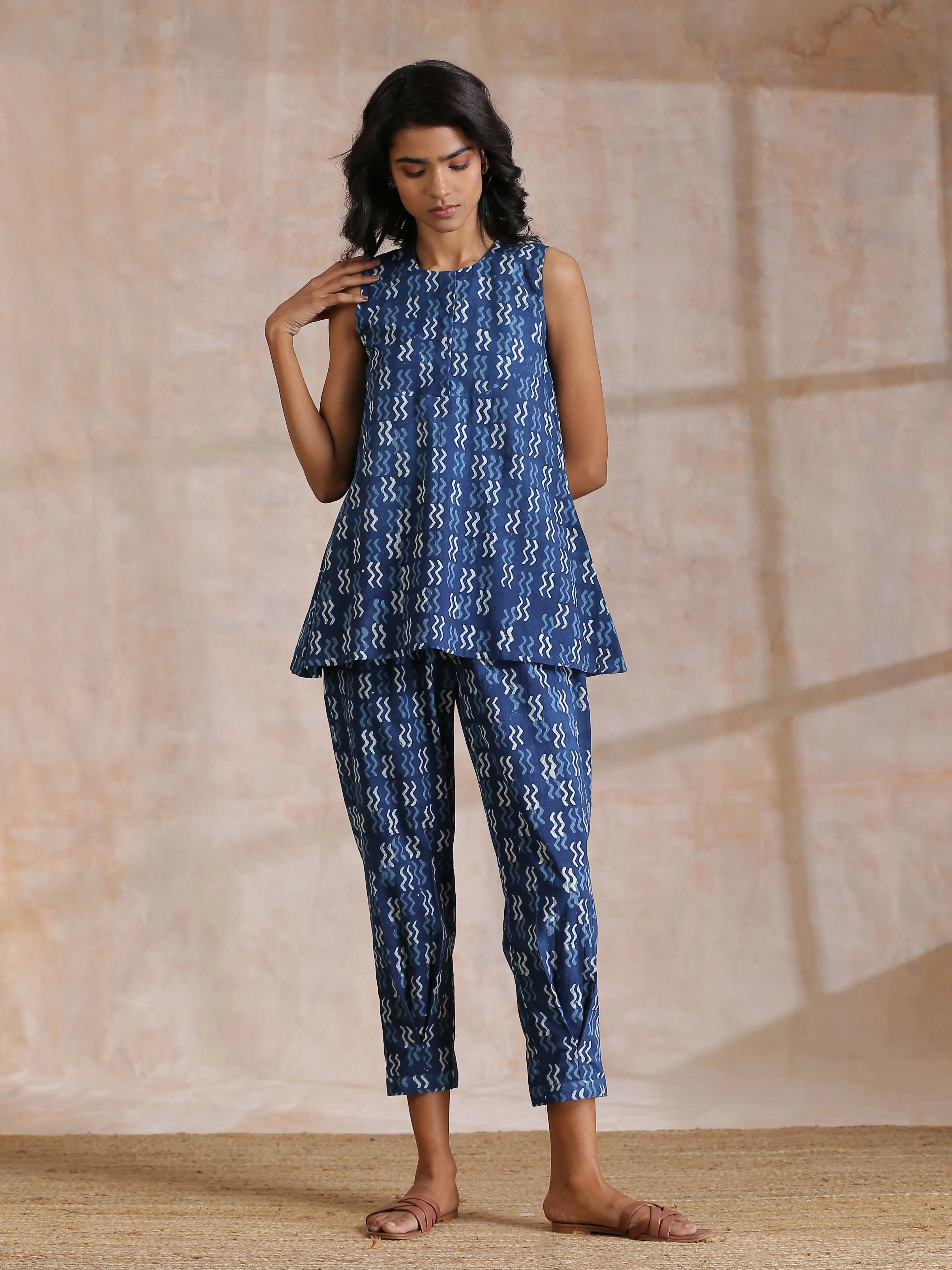 Indigo Dabu Zig-Zag Motifs Print Cotton Sleeveless Co-Ord Set