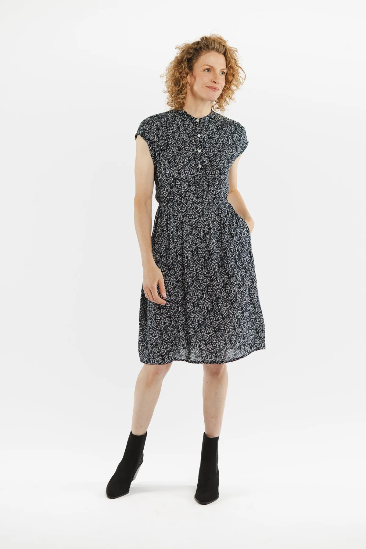 Lorane Dress / Navy Geo