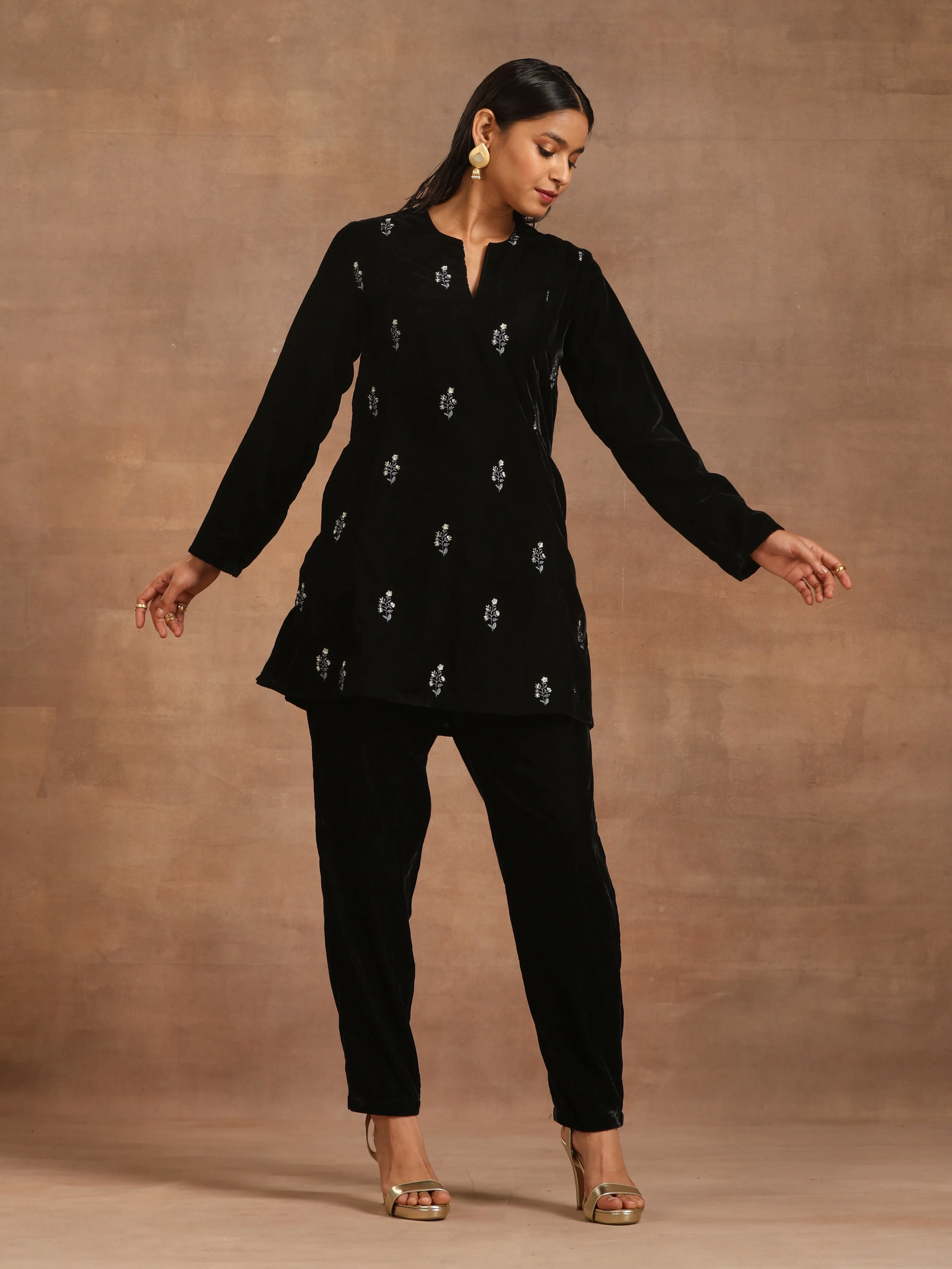 trueBrowns Black Velvet Embroidered Relaxed Co-ord Set