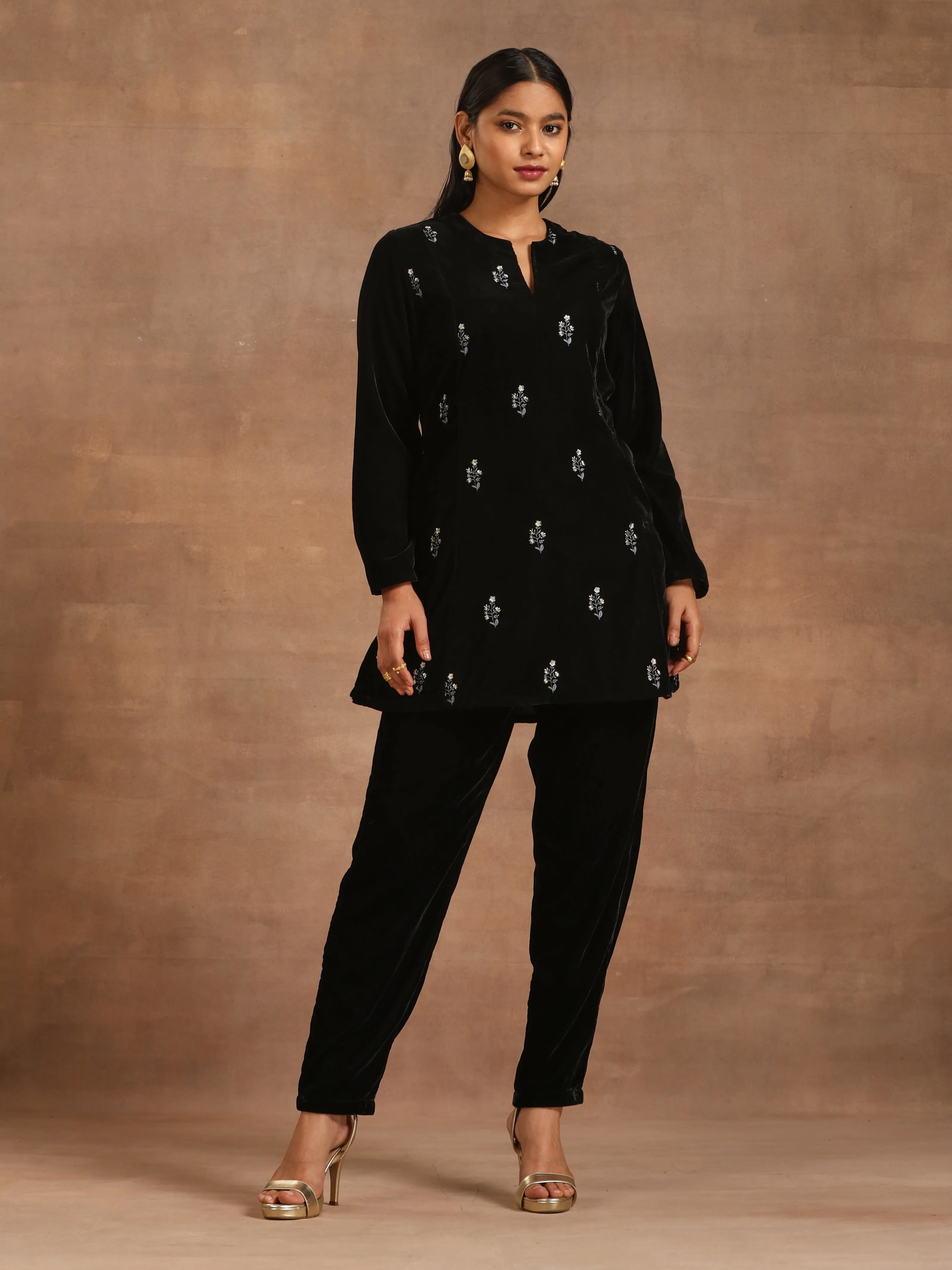 trueBrowns Black Velvet Embroidered Relaxed Co-ord Set